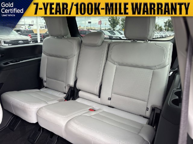 Used 2025 Ford Expedition Platinum w/ Driver's Package AWD/4WD image 34