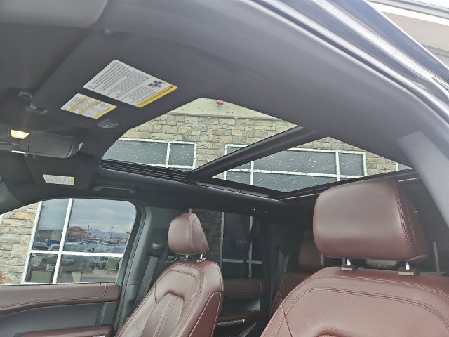 Used 2022 Ford Expedition Max Limited image 23