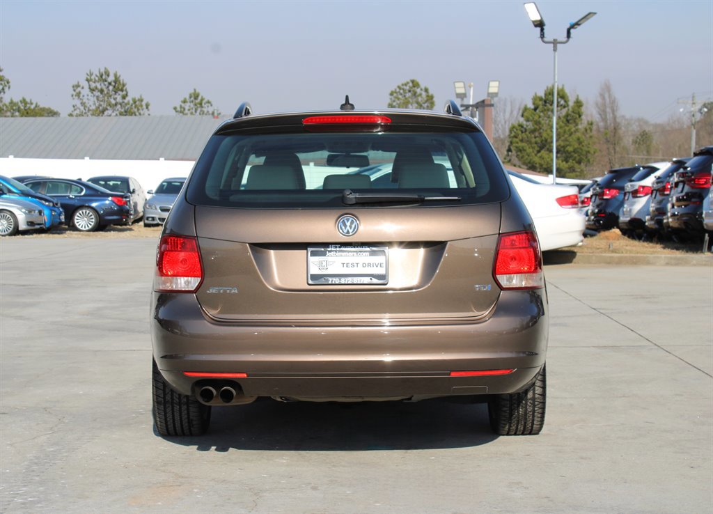 Used 2014 Volkswagen Jetta TDI image 6