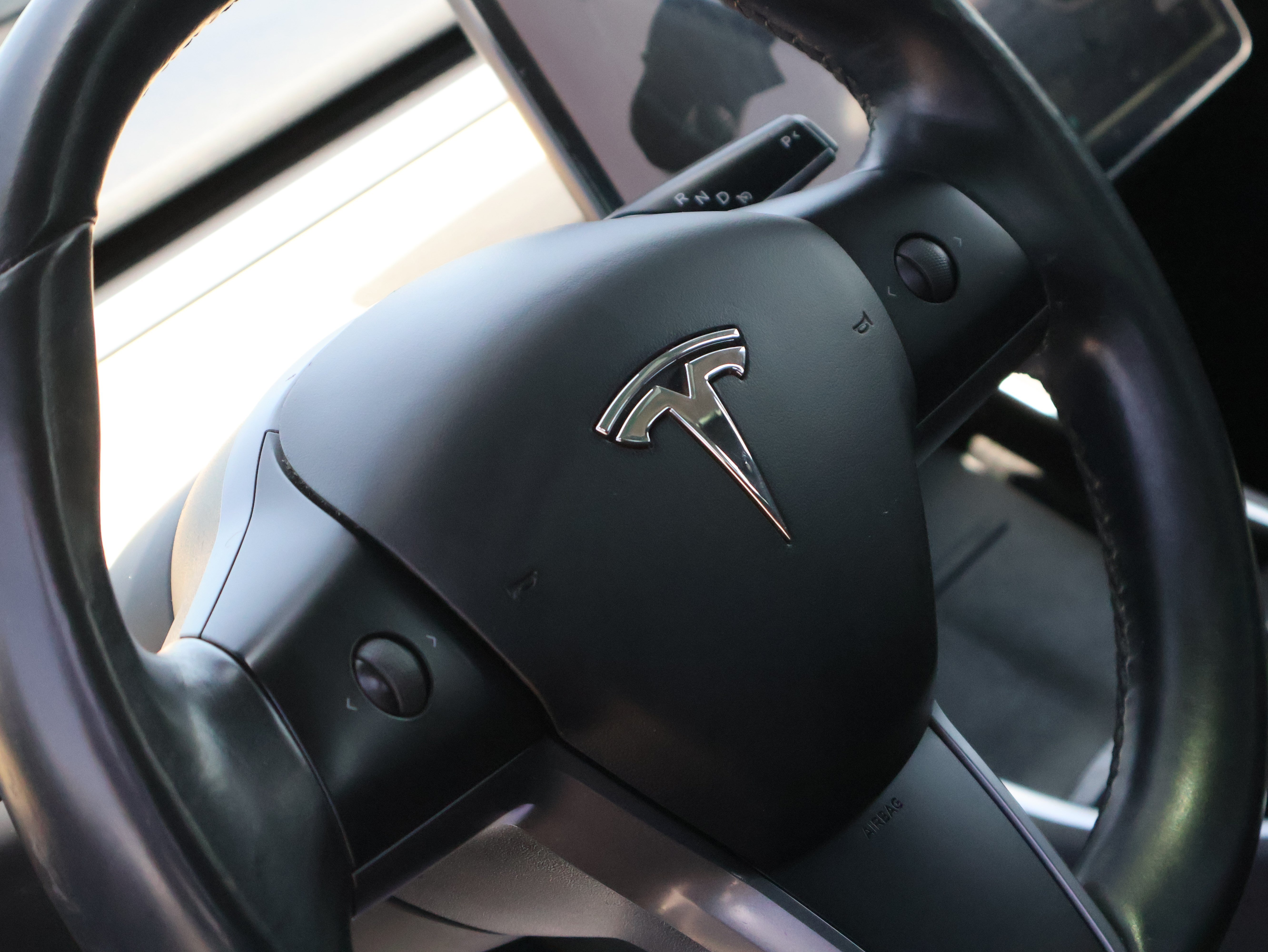 Used 2018 Tesla Model 3 Mid Range RWD image 21