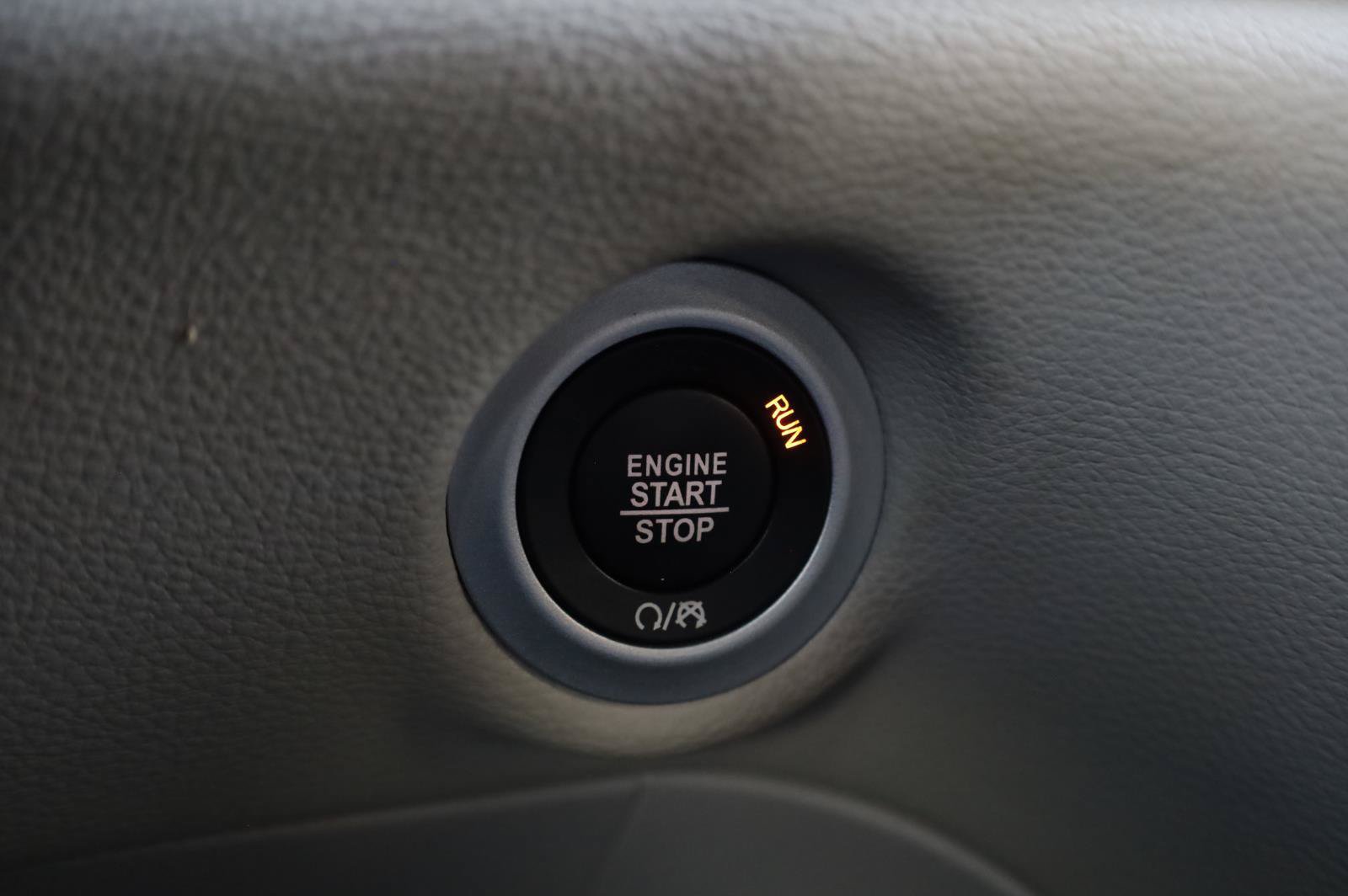 Used 2022 Chrysler Pacifica Limited FWD image 33