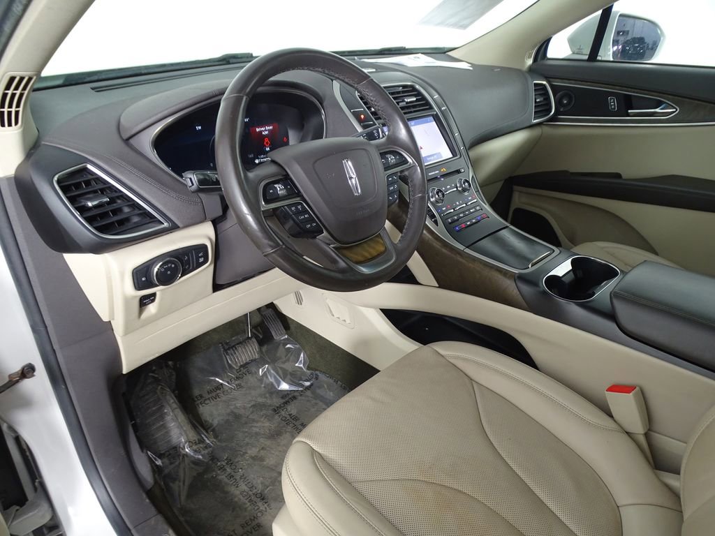 Used 2020 Lincoln Nautilus Reserve image 24