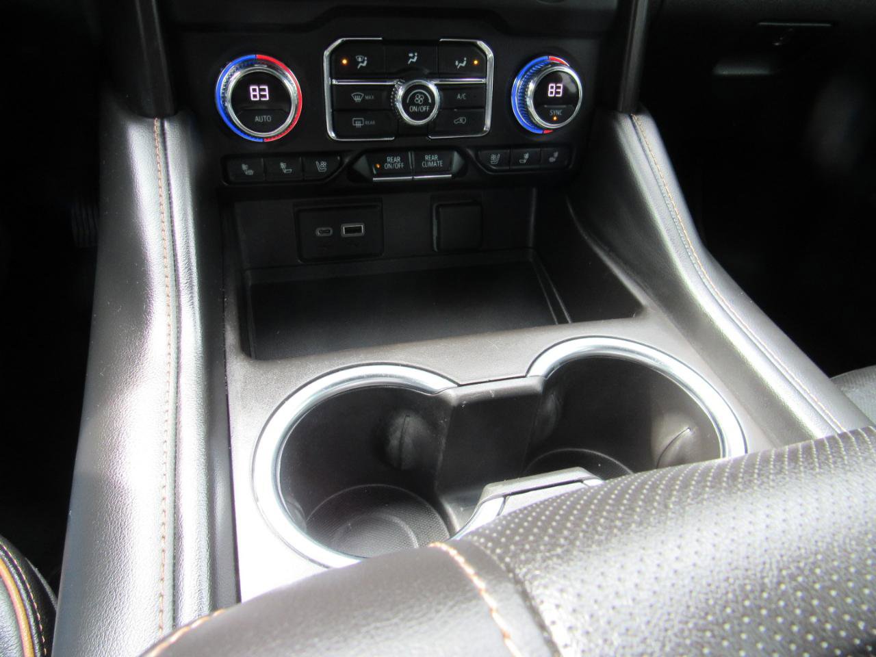 Used 2021 GMC Yukon XL AT4 w/ AT4 Premium Package image 29