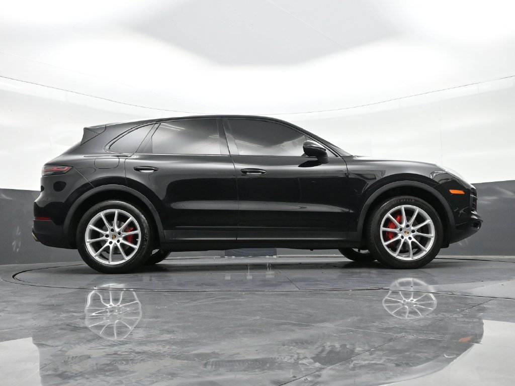 Used 2020 Porsche Cayenne AWD/4WD image 33