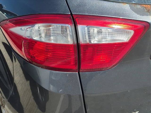 Used 2016 Ford C-MAX SE w/ Cold Weather Package FWD image 9