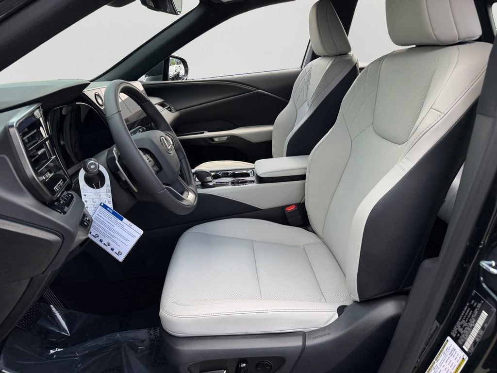 Certified 2026 Lexus RX 350 Premium w/ Accessory Package (P2) AWD/4WD image 15