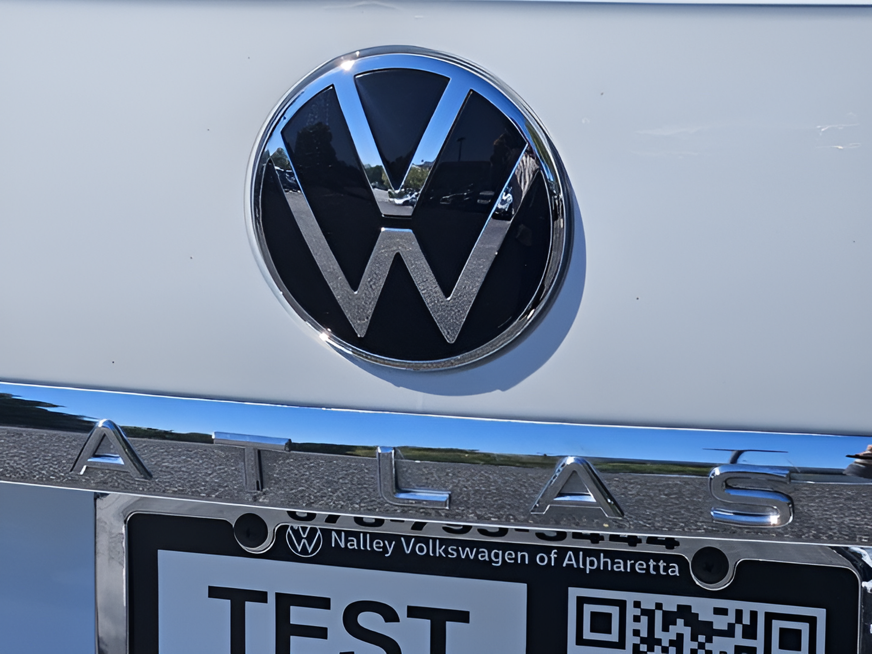 Used 2023 Volkswagen Atlas Cross Sport SE FWD image 28