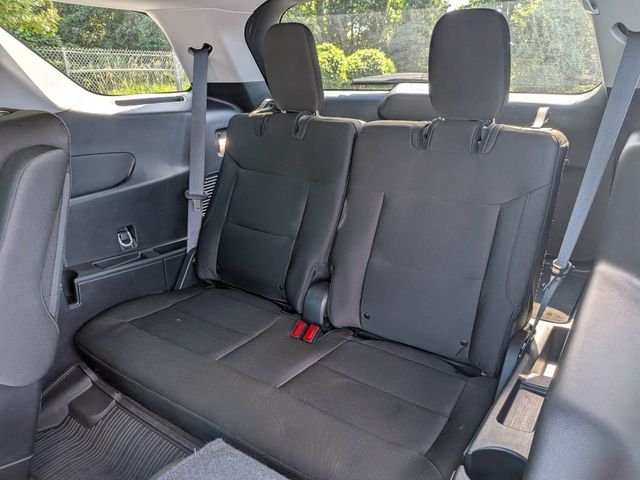 Used 2023 Ford Explorer XLT RWD image 15