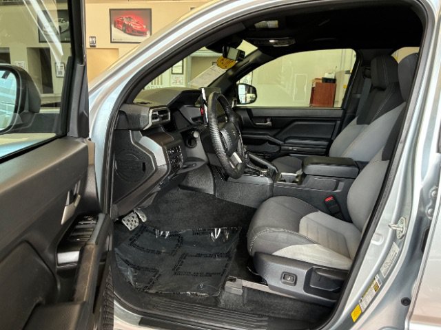 Used 2024 Toyota Tacoma TRD Sport AWD/4WD image 17