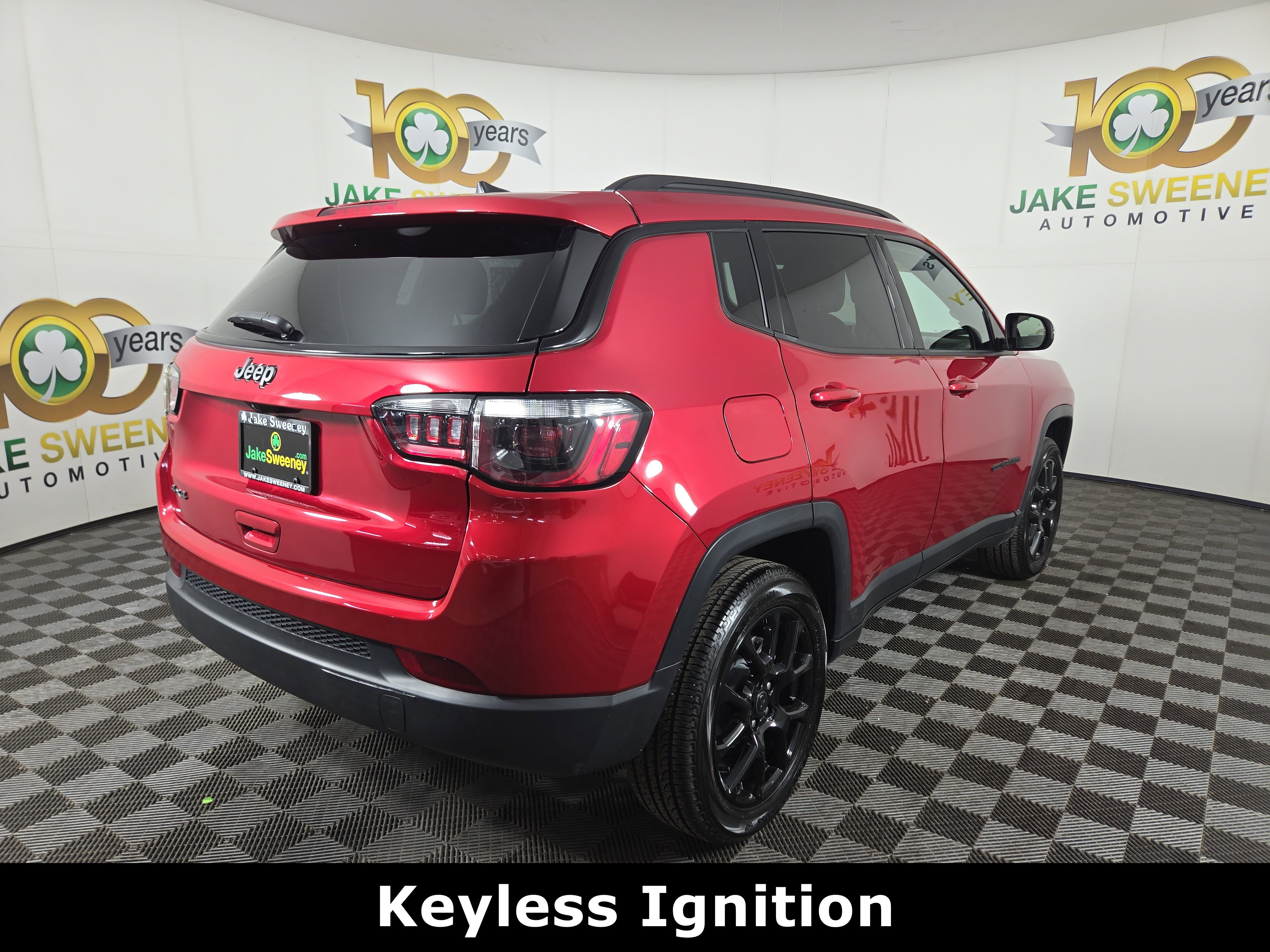 Used 2025 Jeep Compass Latitude w/ Convenience Group image 9