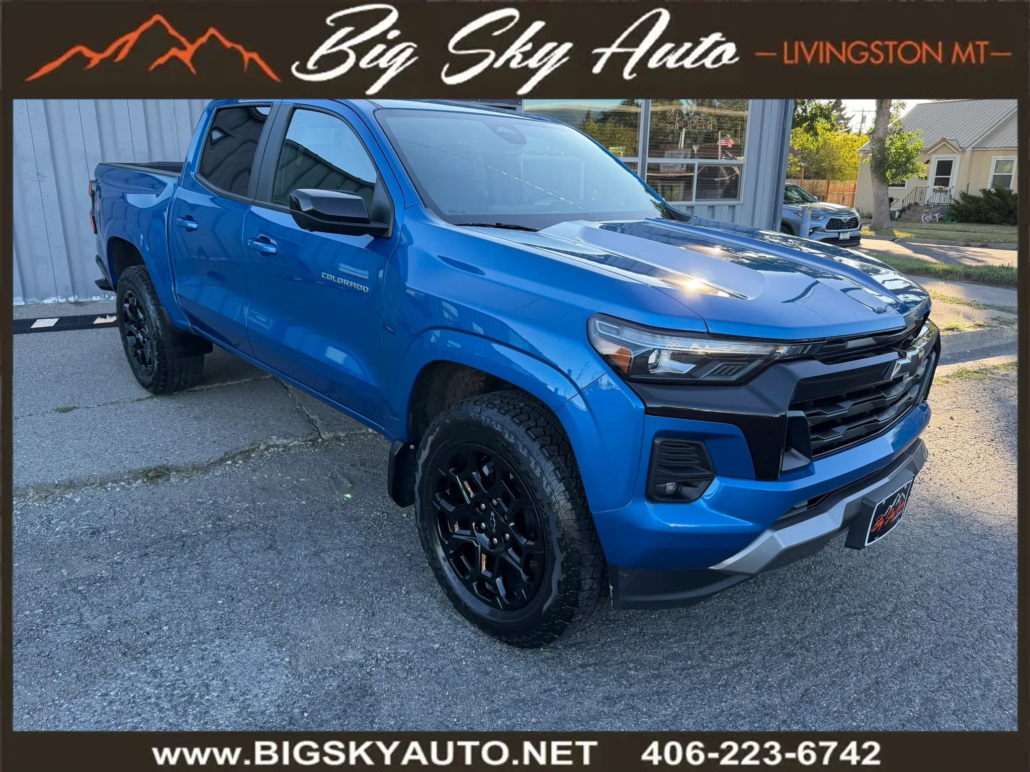 Used 2023 Chevrolet Colorado Z71 w/ Z71 Convenience Package 2 AWD/4WD image 1