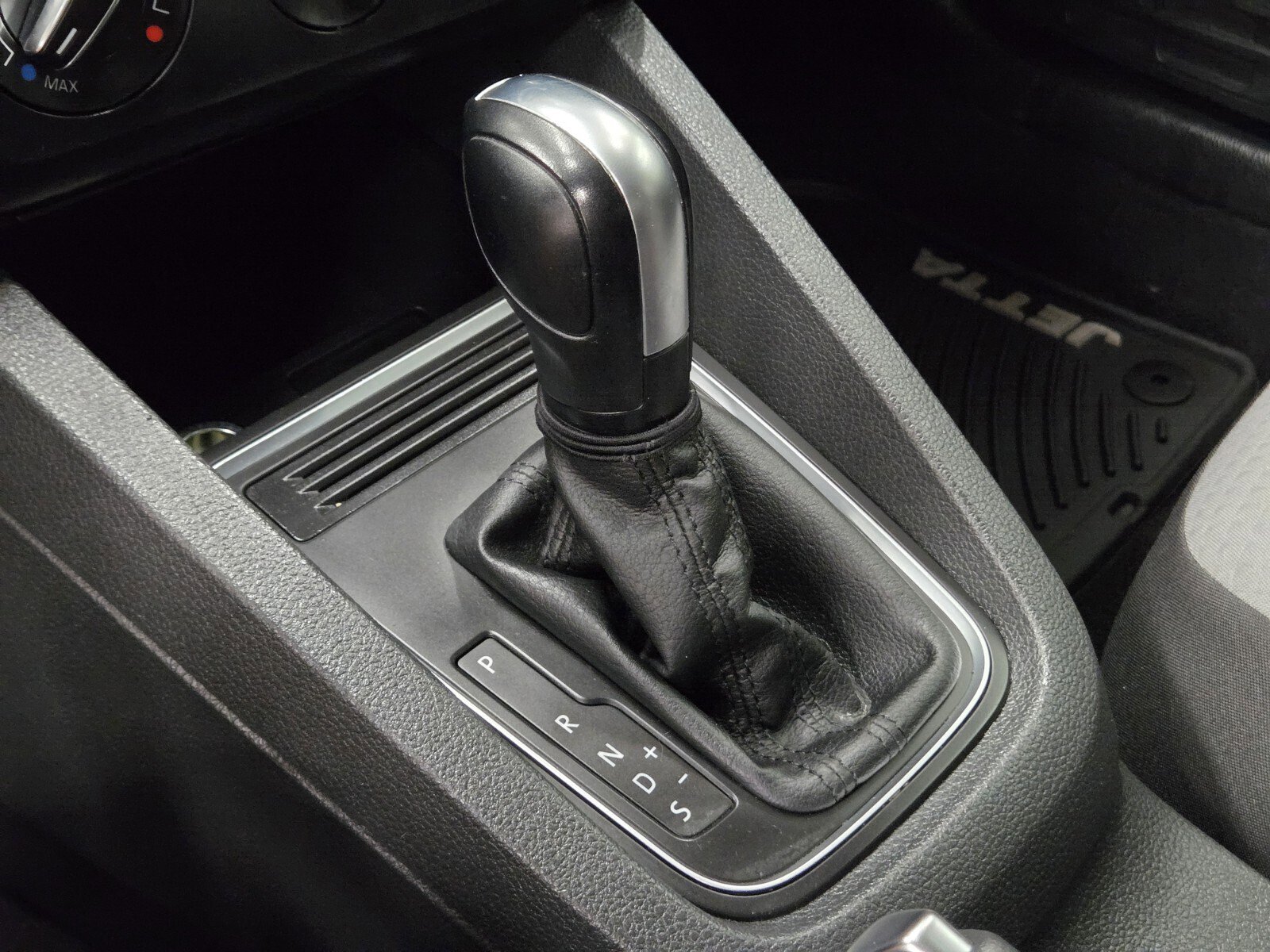 Used 2018 Volkswagen Jetta S FWD image 18