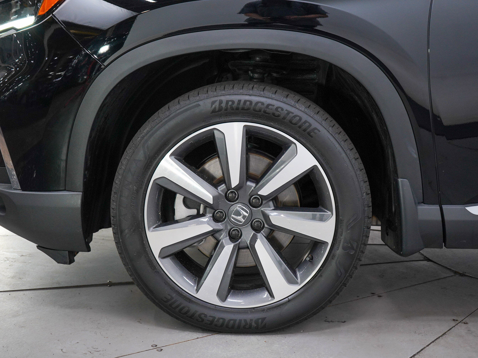 Used 2024 Honda Pilot Elite image 32