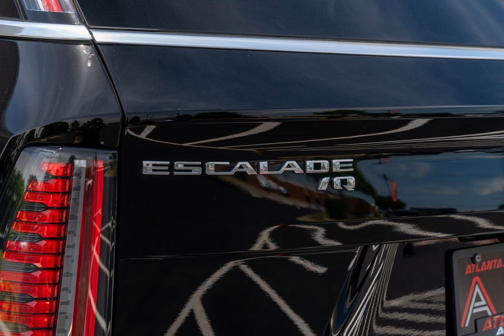 Used 2025 Cadillac Escalade IQ Luxury 2 w/ LPO, Premium Carpet Package AWD/4WD image 21