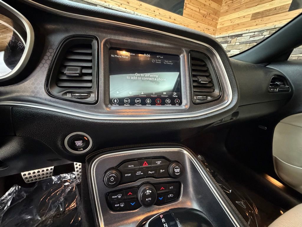 Used 2018 Dodge Challenger GT w/ Driver Convenience Group image 17