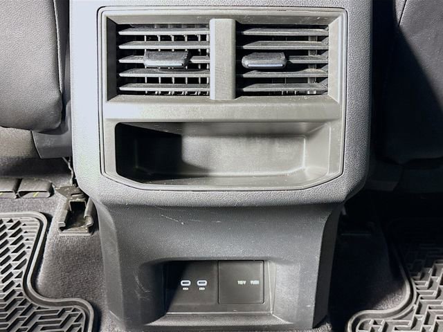 Used 2023 Volkswagen Atlas Cross Sport SE w/ Black Wheel Package image 26