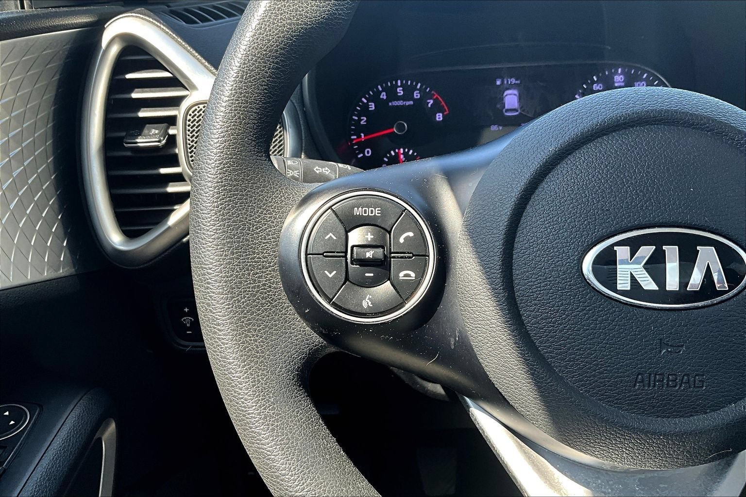 Used 2021 Kia Soul LX FWD image 8