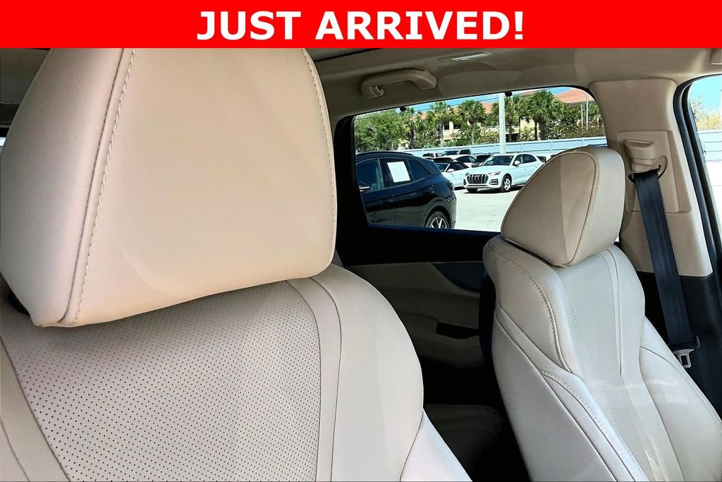 Used 2023 Acura MDX SH-AWD w/ Technology Package image 22