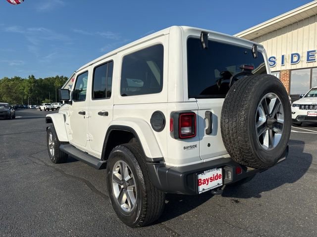 Used 2018 Jeep Wrangler Unlimited Sahara AWD/4WD image 16