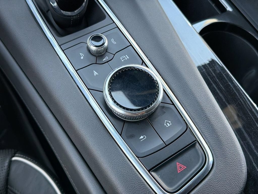 Certified 2023 Cadillac Escalade Sport AWD/4WD image 17