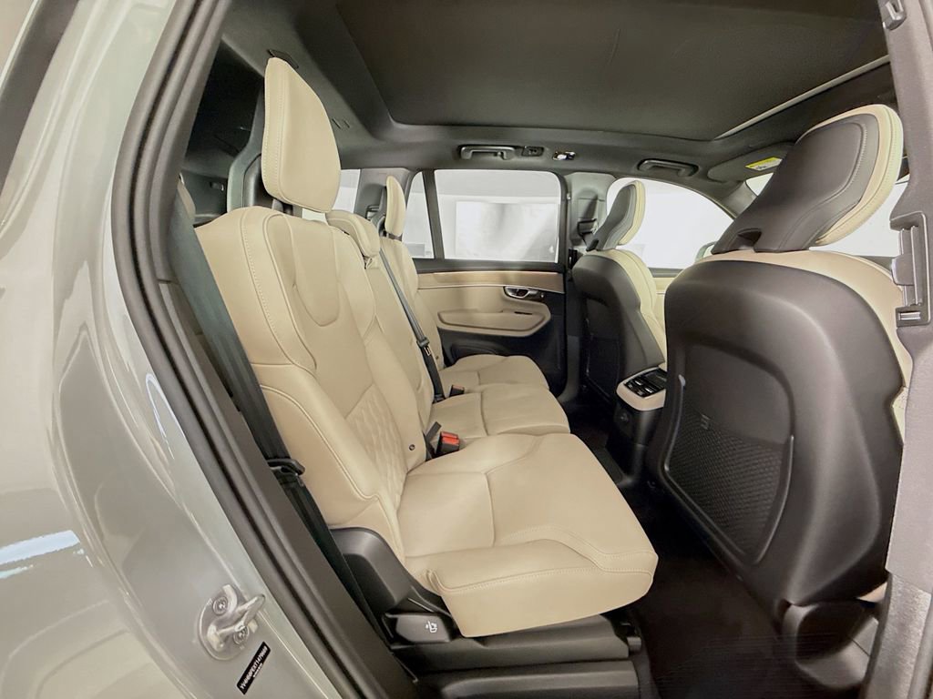 New 2026 Volvo XC90 T8 Plus w/ Protection Package Premier image 30