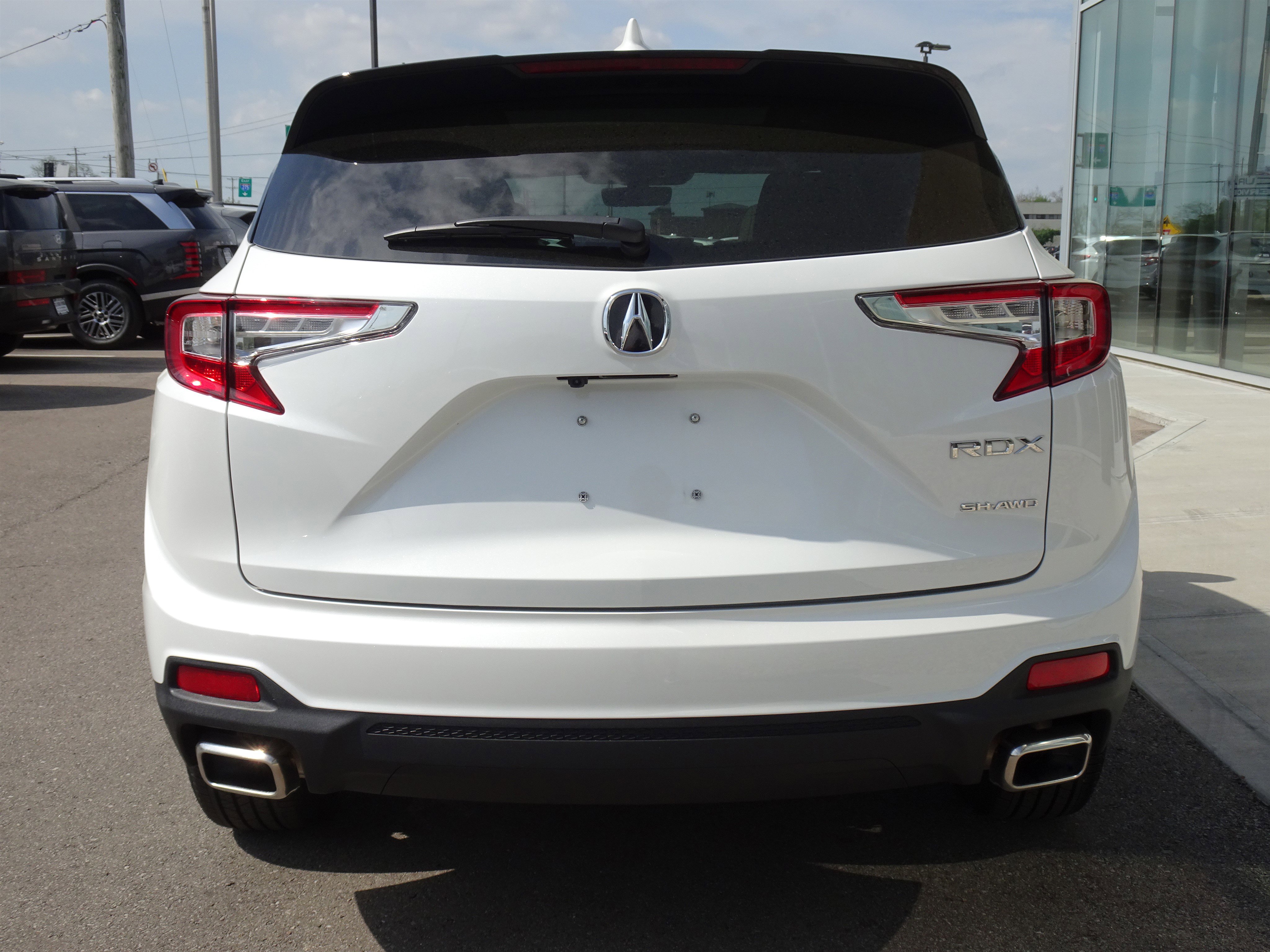 Used 2025 Acura RDX SH-AWD image 4