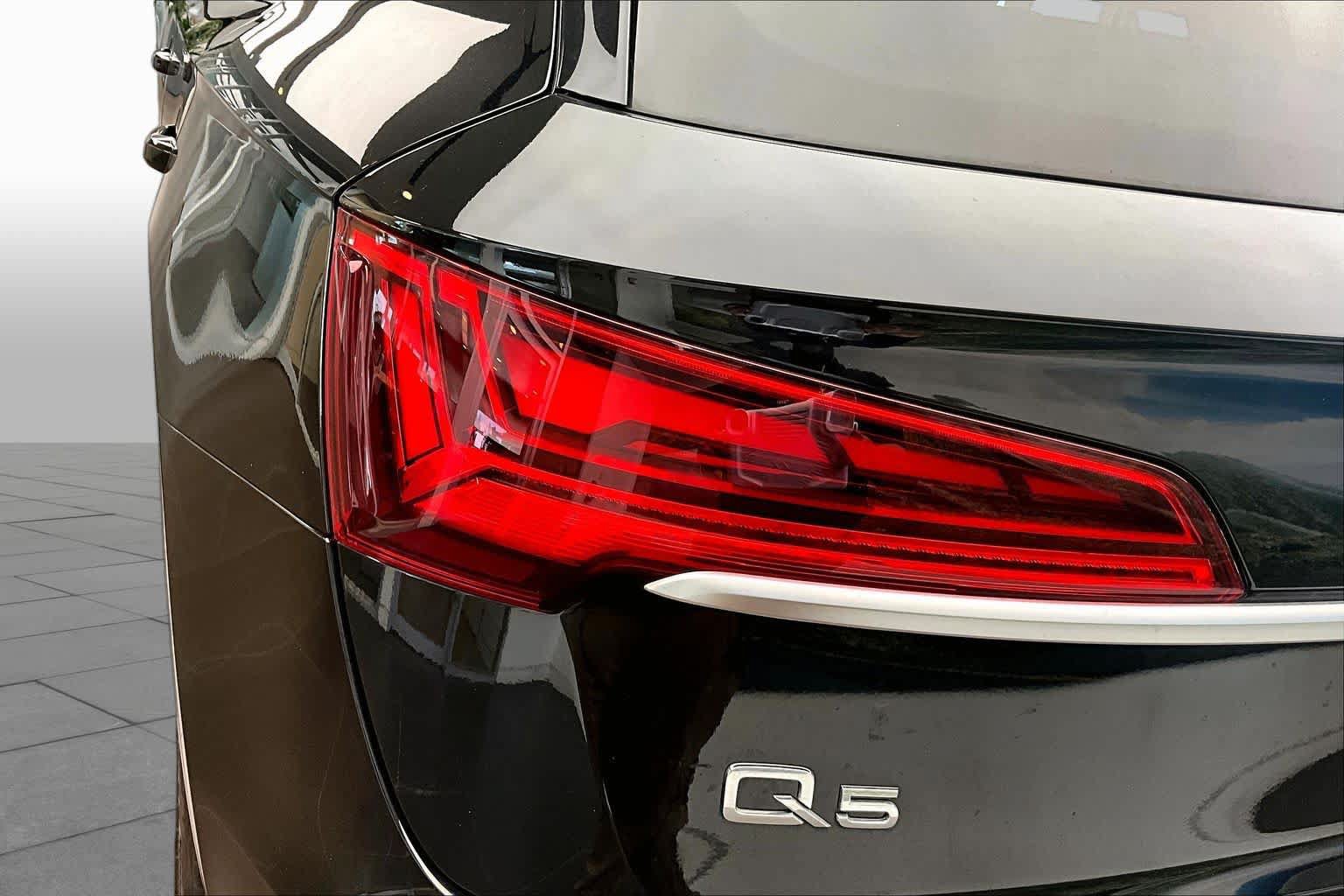 Used 2023 Audi Q5 2.0T Premium Plus w/ Premium Plus Package AWD/4WD image 28