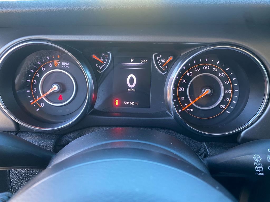 Used 2019 Jeep Wrangler Sport image 16