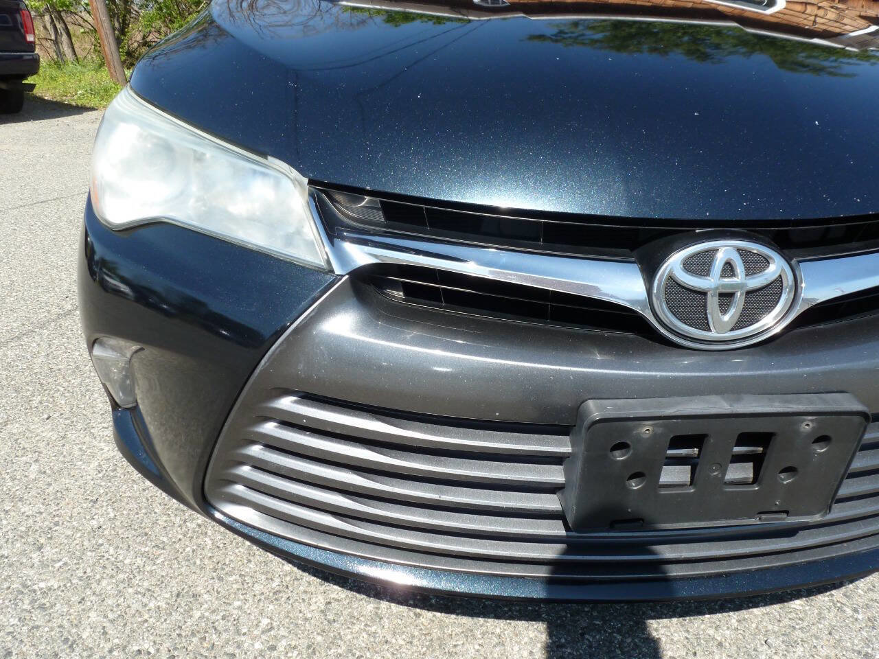 Used 2015 Toyota Camry XLE w/ Convenience Package FWD image 4