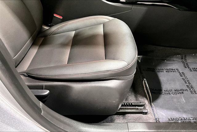 Used 2025 Chevrolet Trax RS w/ Sunroof Package image 42