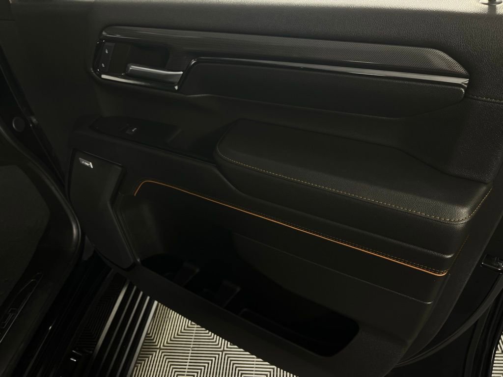 Used 2024 GMC Sierra 3500 AT4 w/ AT4 Premium Plus Package image 32