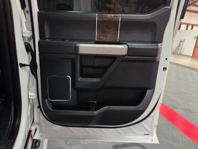 Used 2022 Ford F250 Lariat w/ Chrome Package image 34