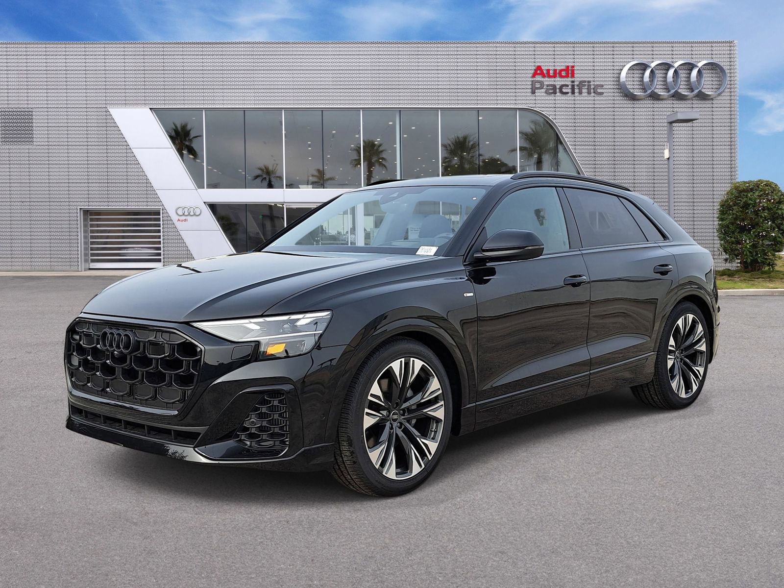 New 2026 Audi Q8 Prestige AWD/4WD video 1