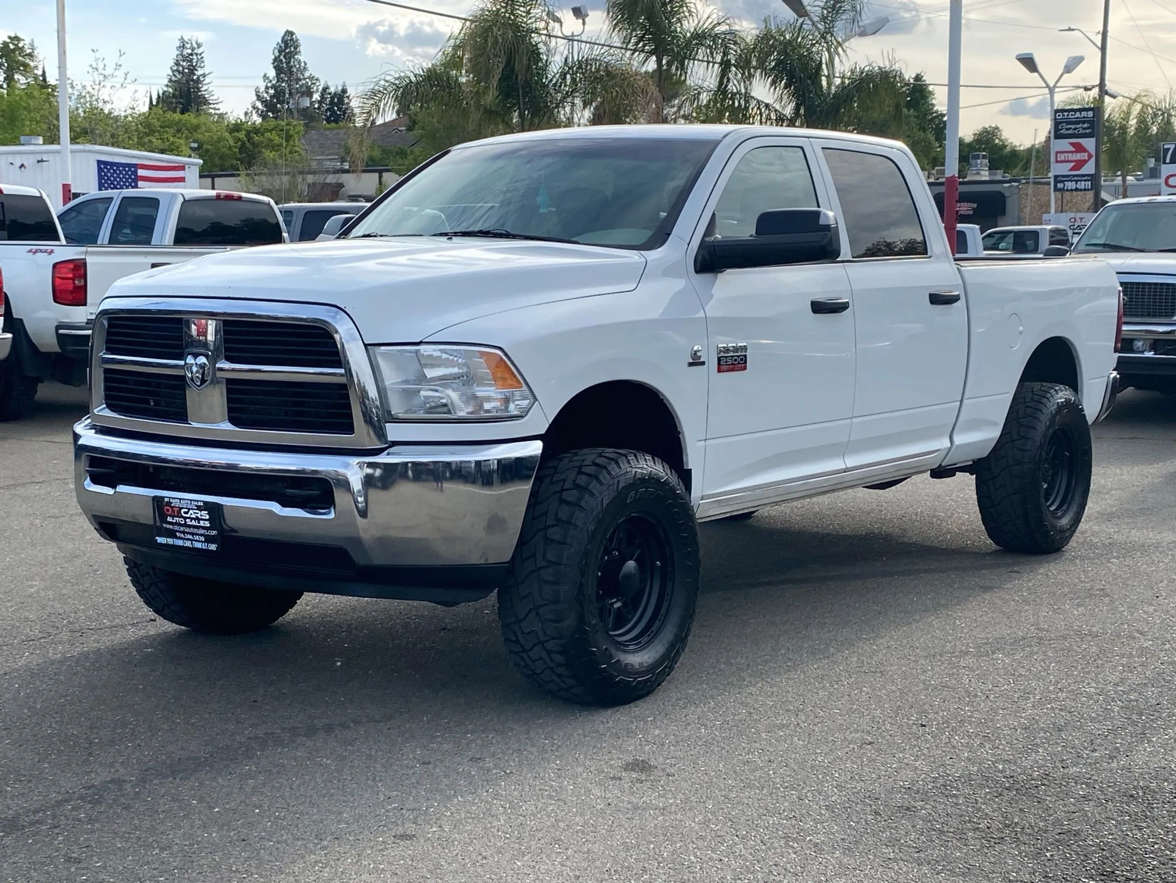 Used 2012 RAM 2500 ST w/ Chrome Appearance Group image 7