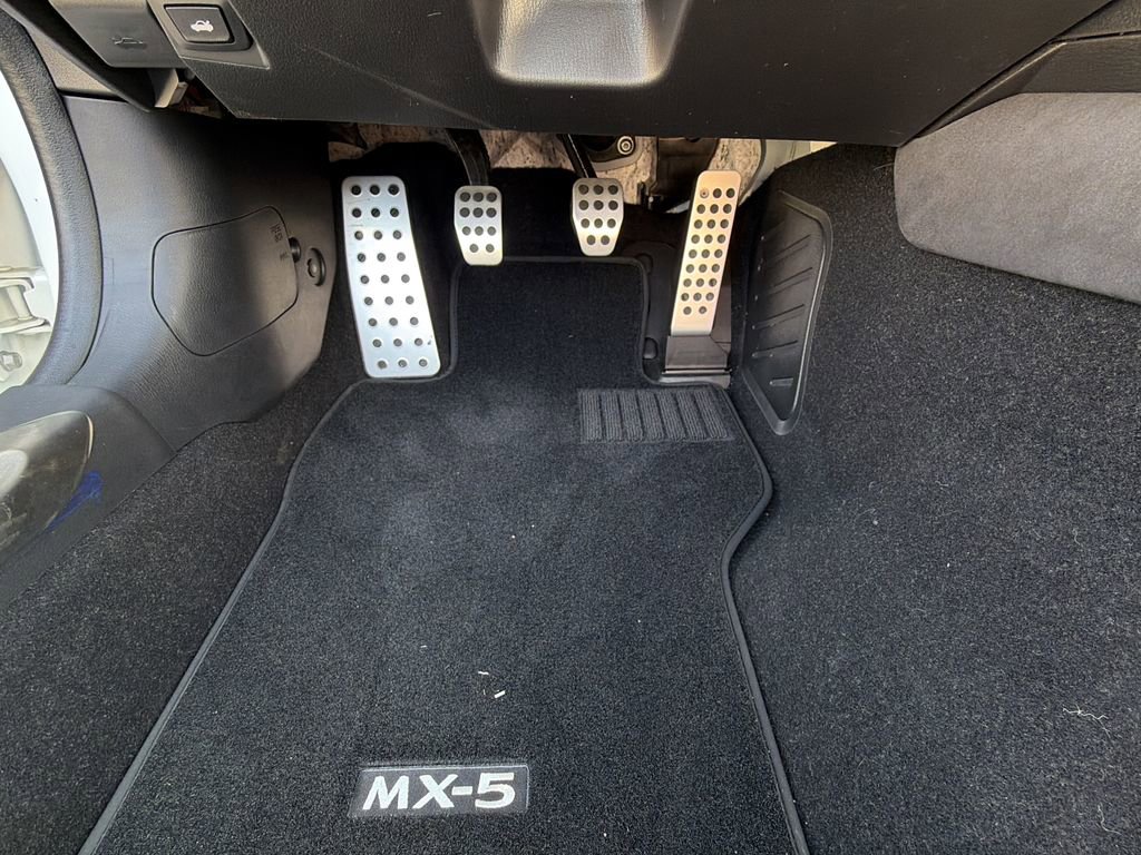 New 2026 MAZDA MX-5 Miata Club w/ Brembo/BBS Recaro Package image 16
