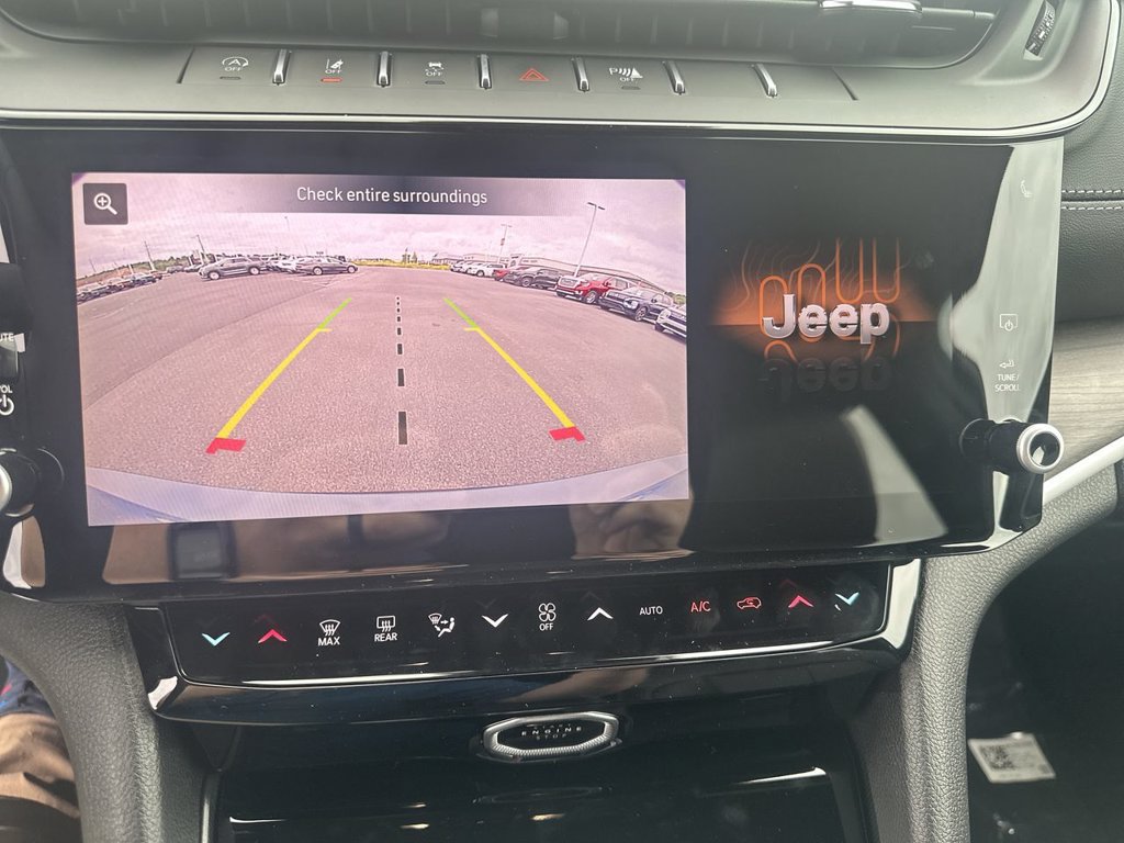 New 2027 Jeep Grand Cherokee L Limited AWD/4WD image 24