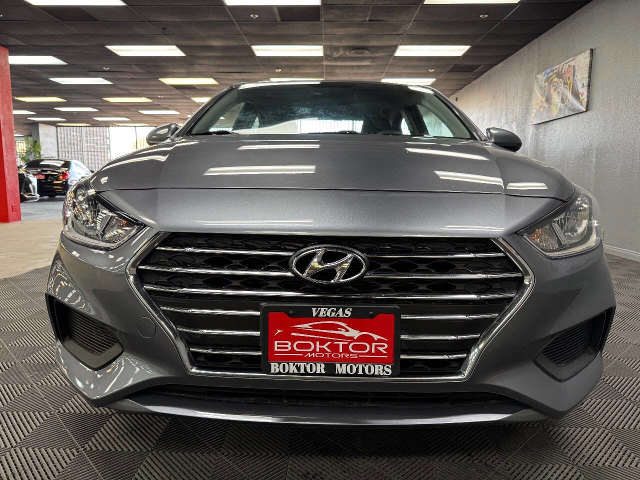 Used 2020 Hyundai Accent SE image 3