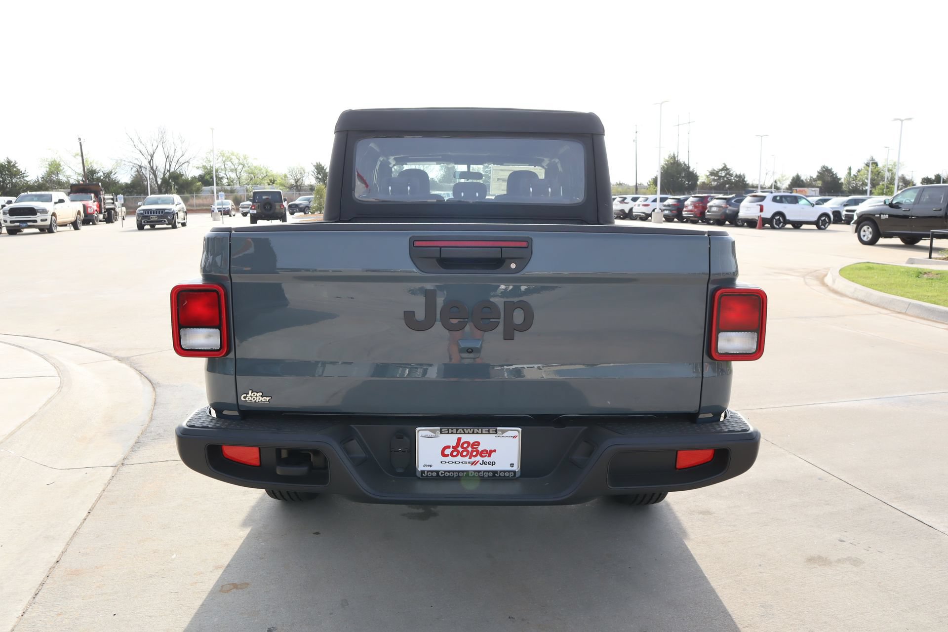New 2026 Jeep Gladiator Sport AWD/4WD image 22