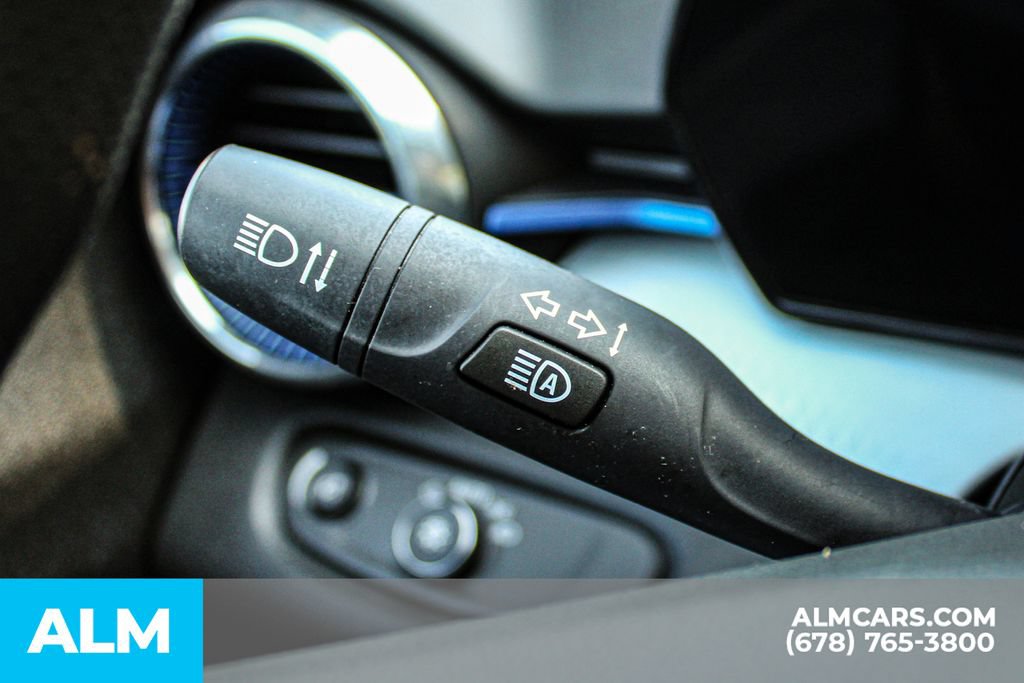 Used 2025 Chevrolet Trax LT FWD image 26
