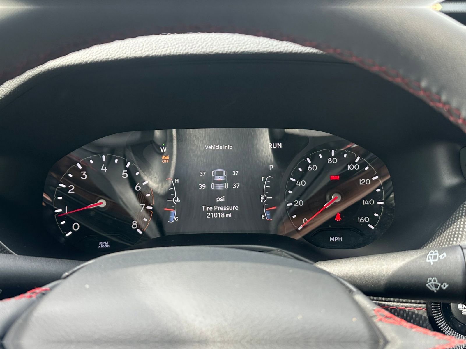 Used 2025 Jeep Compass Trailhawk image 40