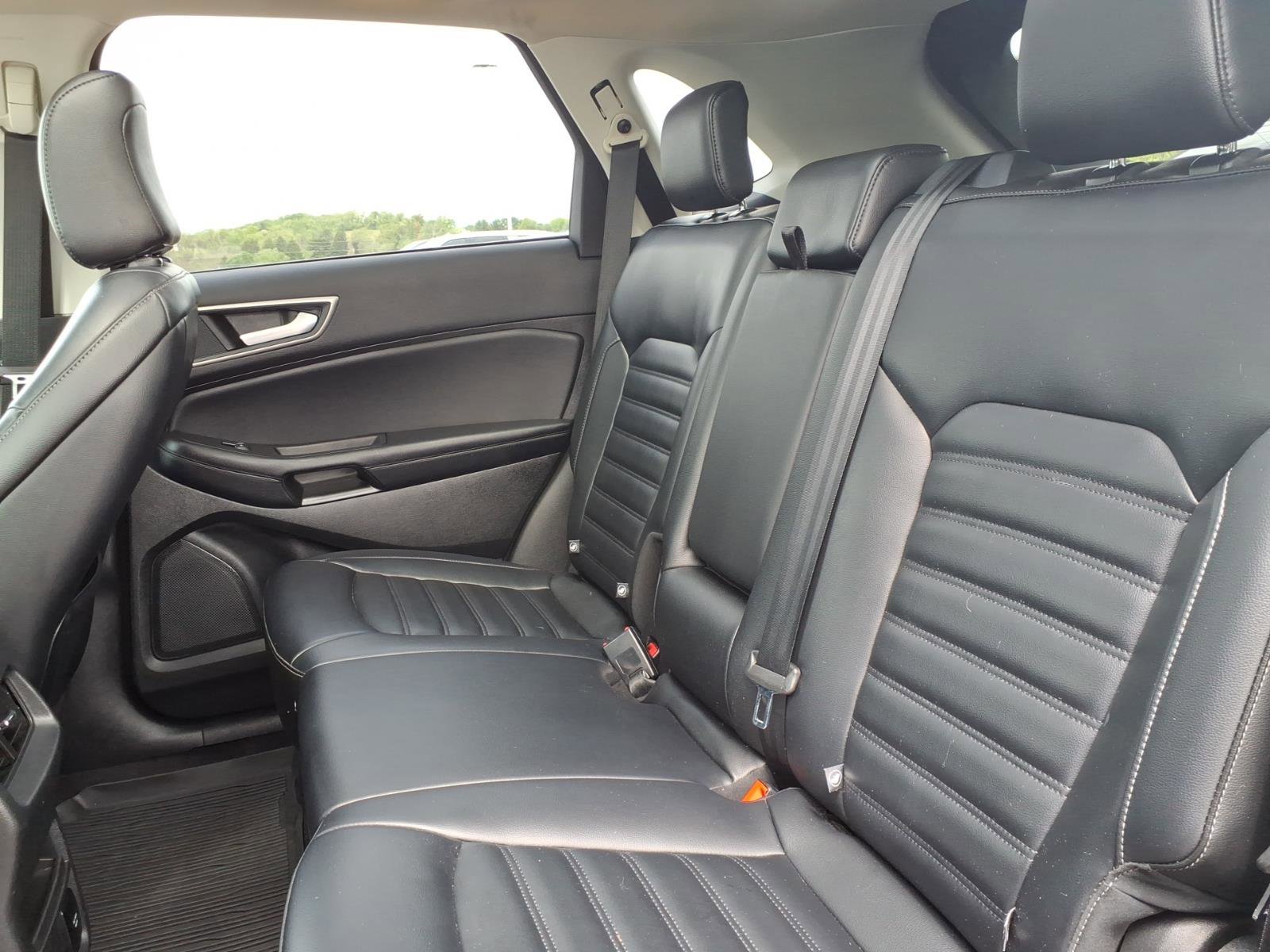 Used 2023 Ford Edge SEL w/ Convenience Package AWD/4WD image 9
