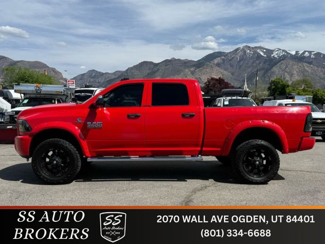 Used 2013 RAM 2500 Tradesman w/ Chrome Appearance Group AWD/4WD image 1
