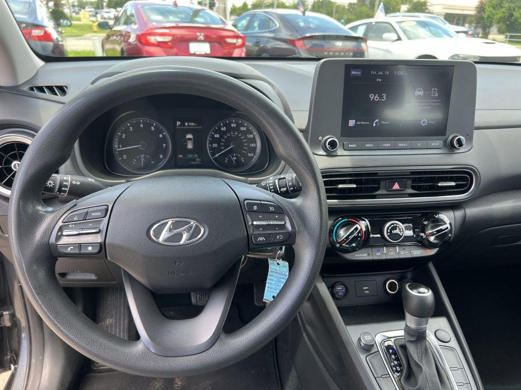 Used 2022 Hyundai Kona SE image 15