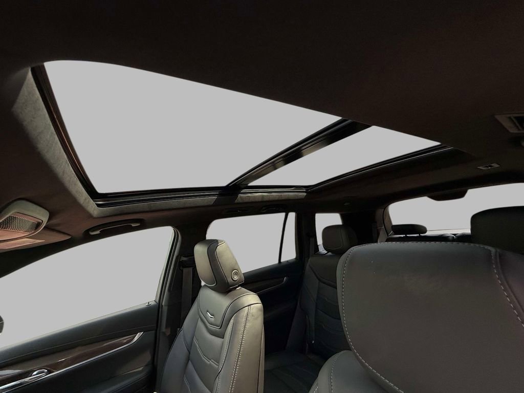 Used 2025 Cadillac XT6 Sport w/ Platinum Package image 24