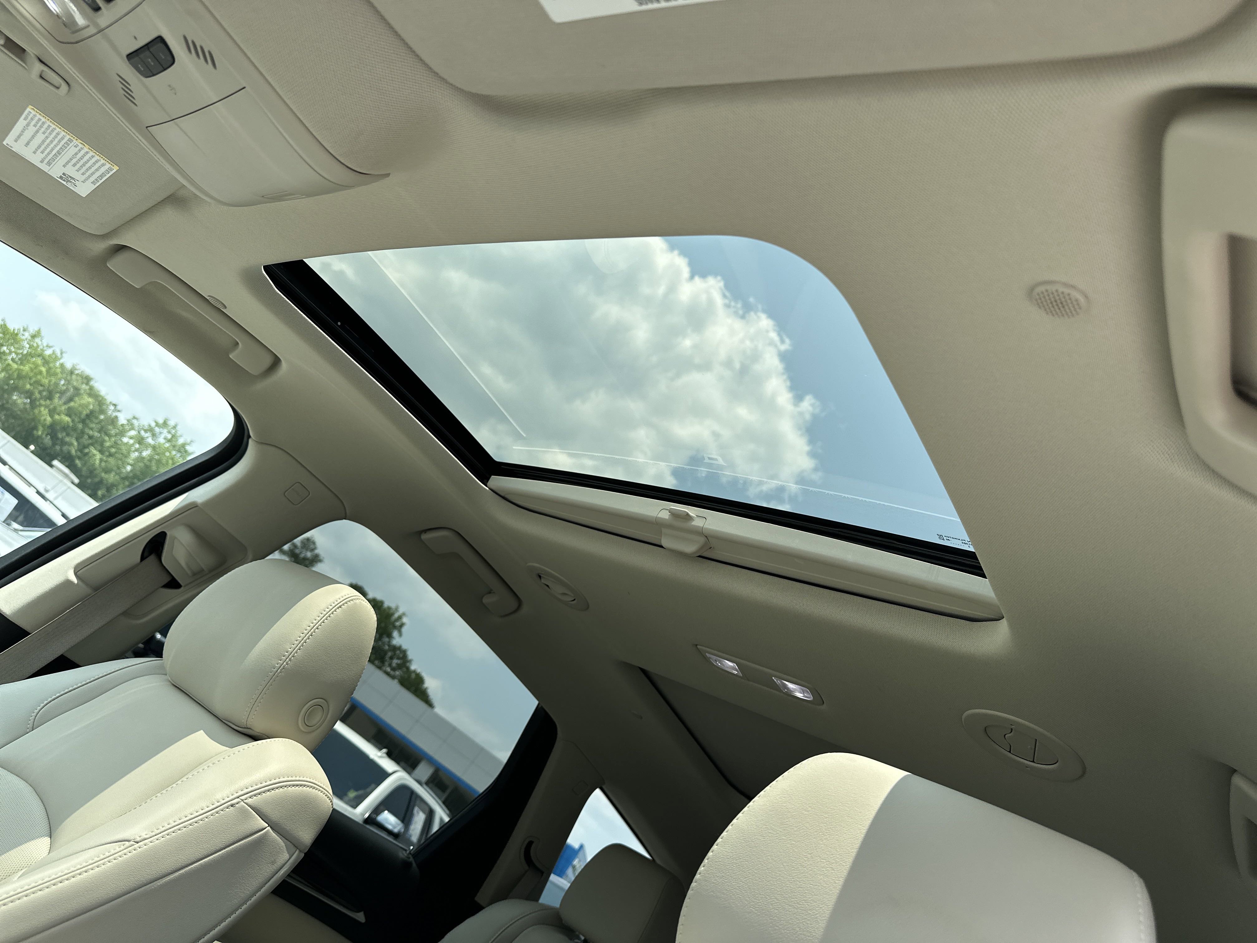 Used 2023 Buick Enclave Premium w/ Experience Buick Package image 33