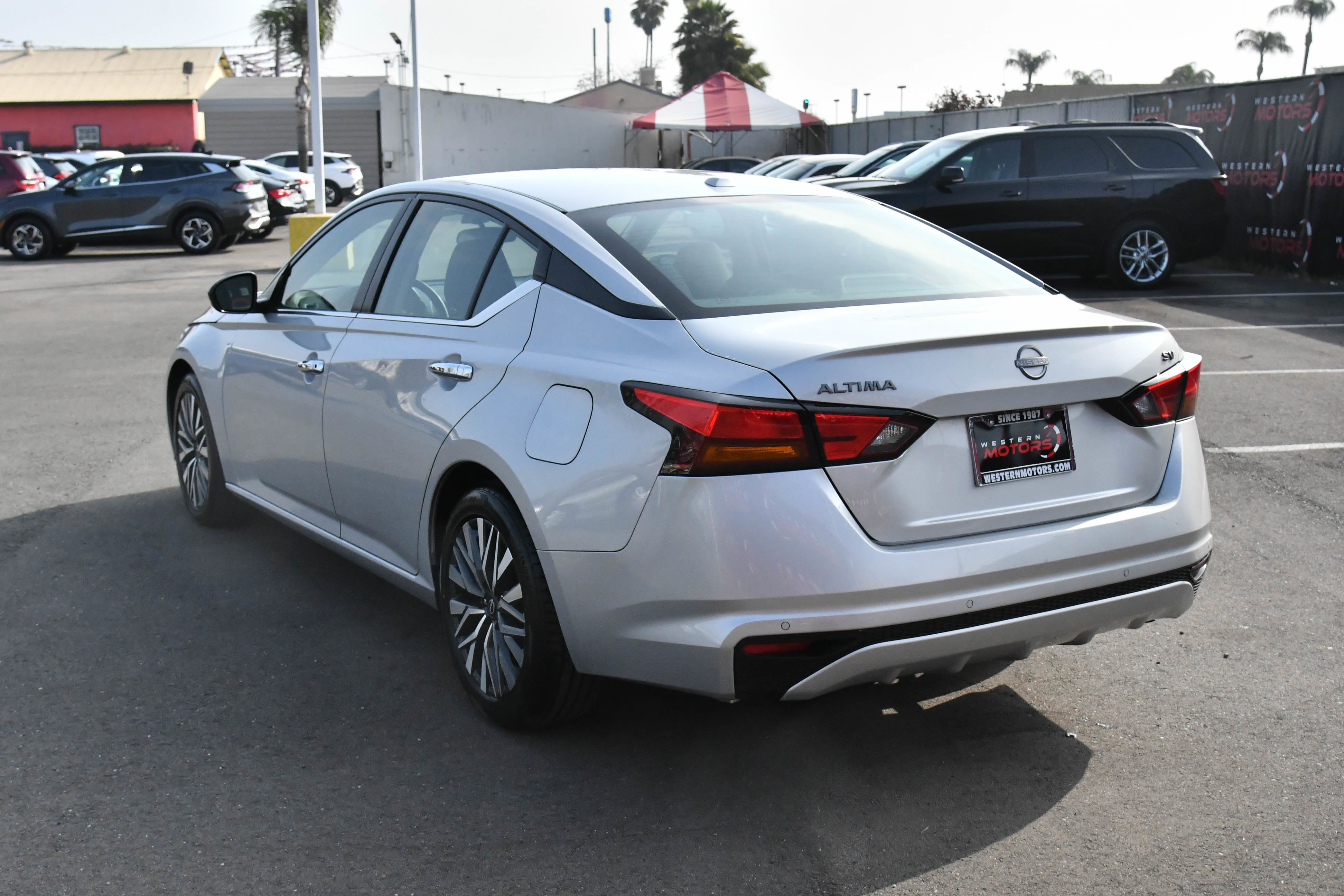 Used 2024 Nissan Altima 2.5 SV image 6