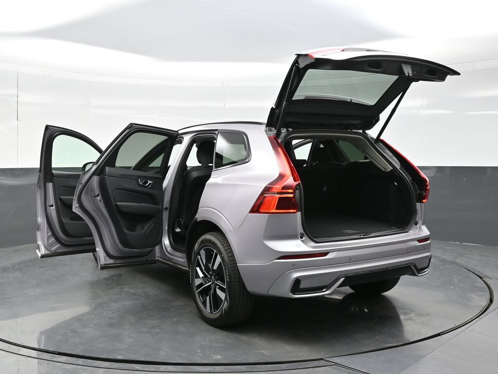 New 2026 Volvo XC60 B5 Core w/ Climate Package AWD/4WD image 60