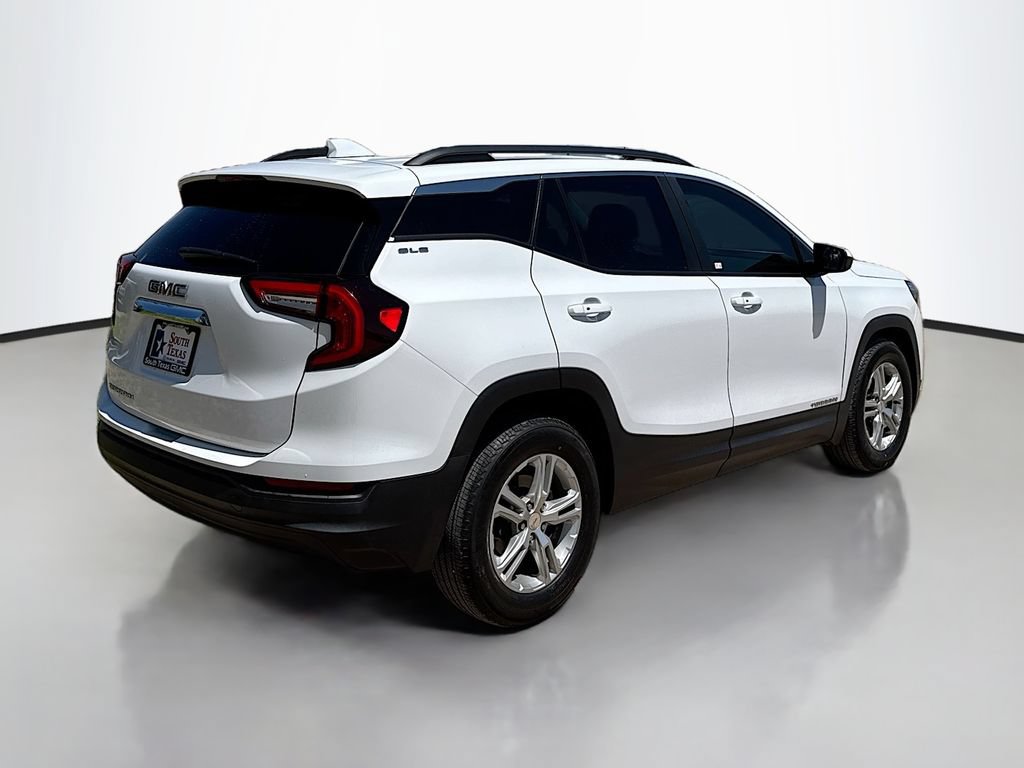 Used 2023 GMC Terrain SLE w/ Driver Convenience Package FWD image 7