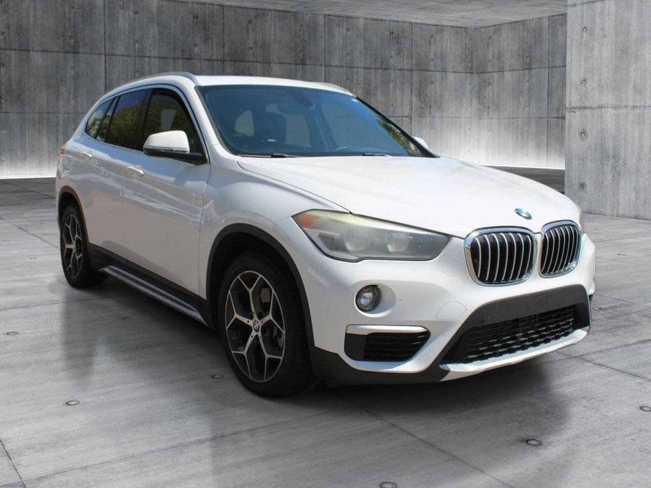 Used 2018 BMW X1 sDrive28i FWD image 8