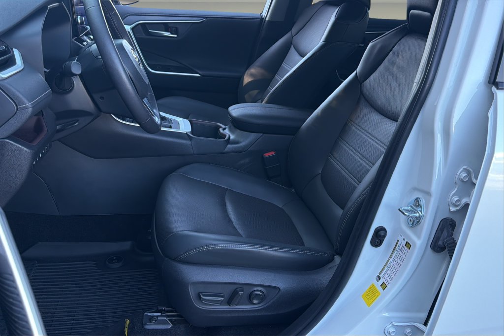 Certified 2025 Toyota RAV4 Limited w/ Advanced Technology Package FWD image 11